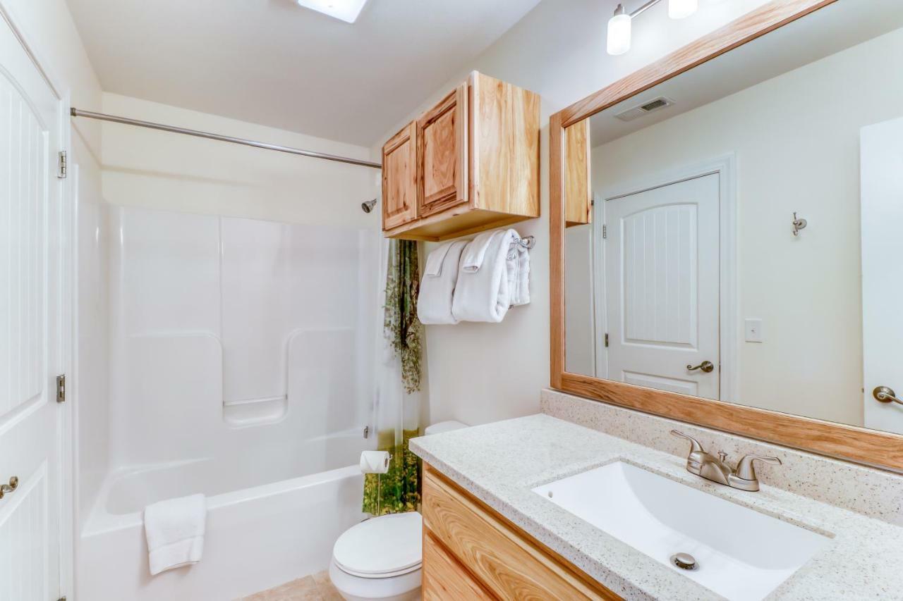 2 Bed 2 Bath Vacation Home In Whittier III Exterior foto