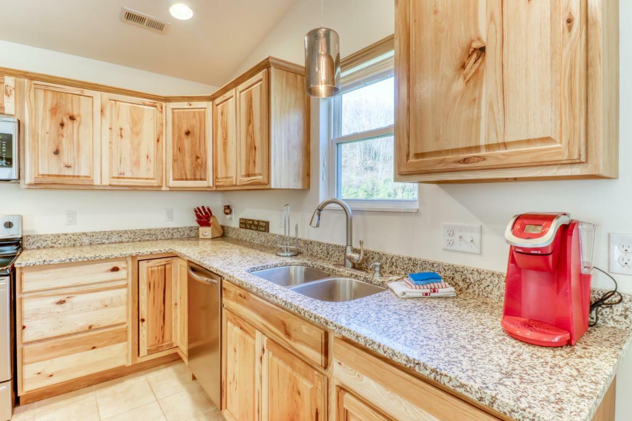 2 Bed 2 Bath Vacation Home In Whittier III Exterior foto