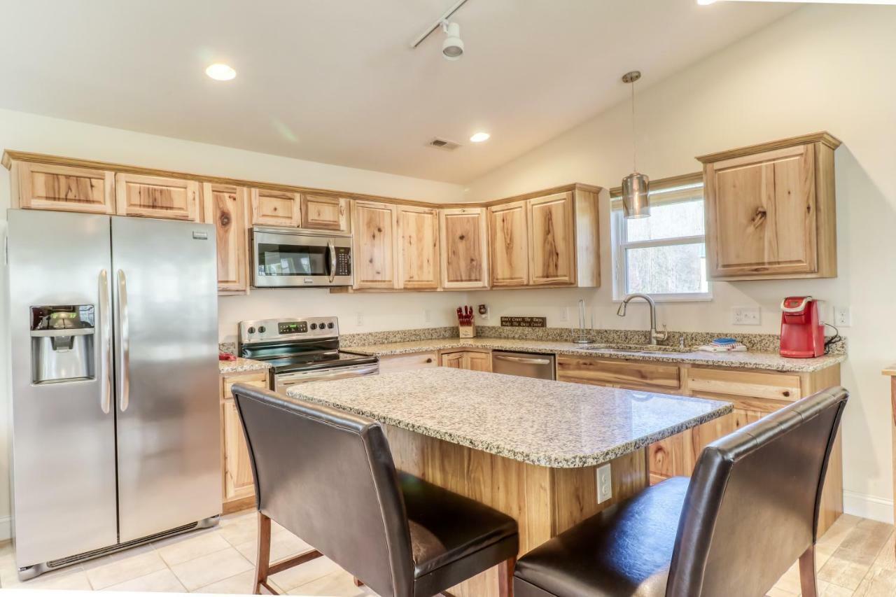 2 Bed 2 Bath Vacation Home In Whittier III Exterior foto